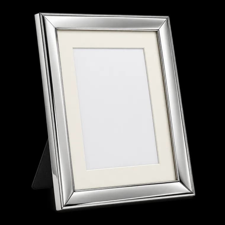 EDZARD Bilderrahmen Fano (Foto 13x18 cm) mit Passepartout, versilbert anlaufgeschützt – generische, markenfreie KI-Produktillustration